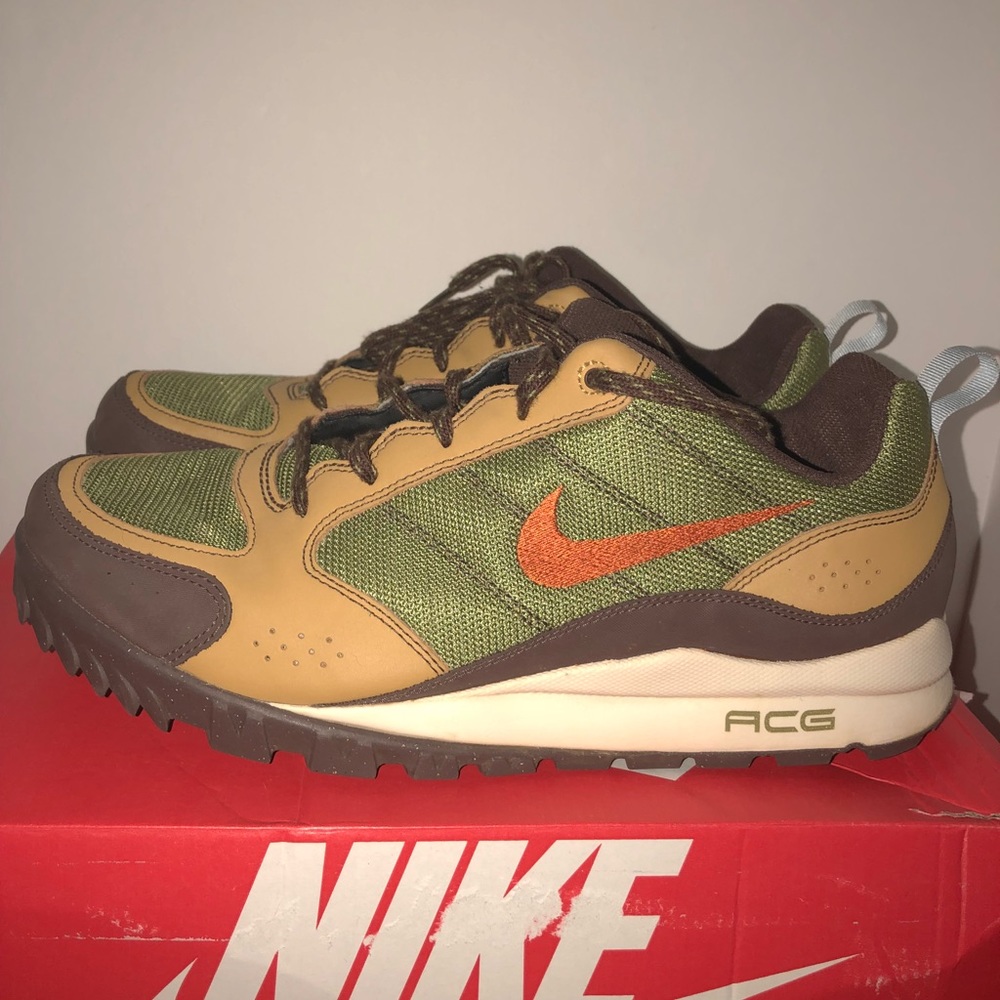 Nike ACG sneakers
